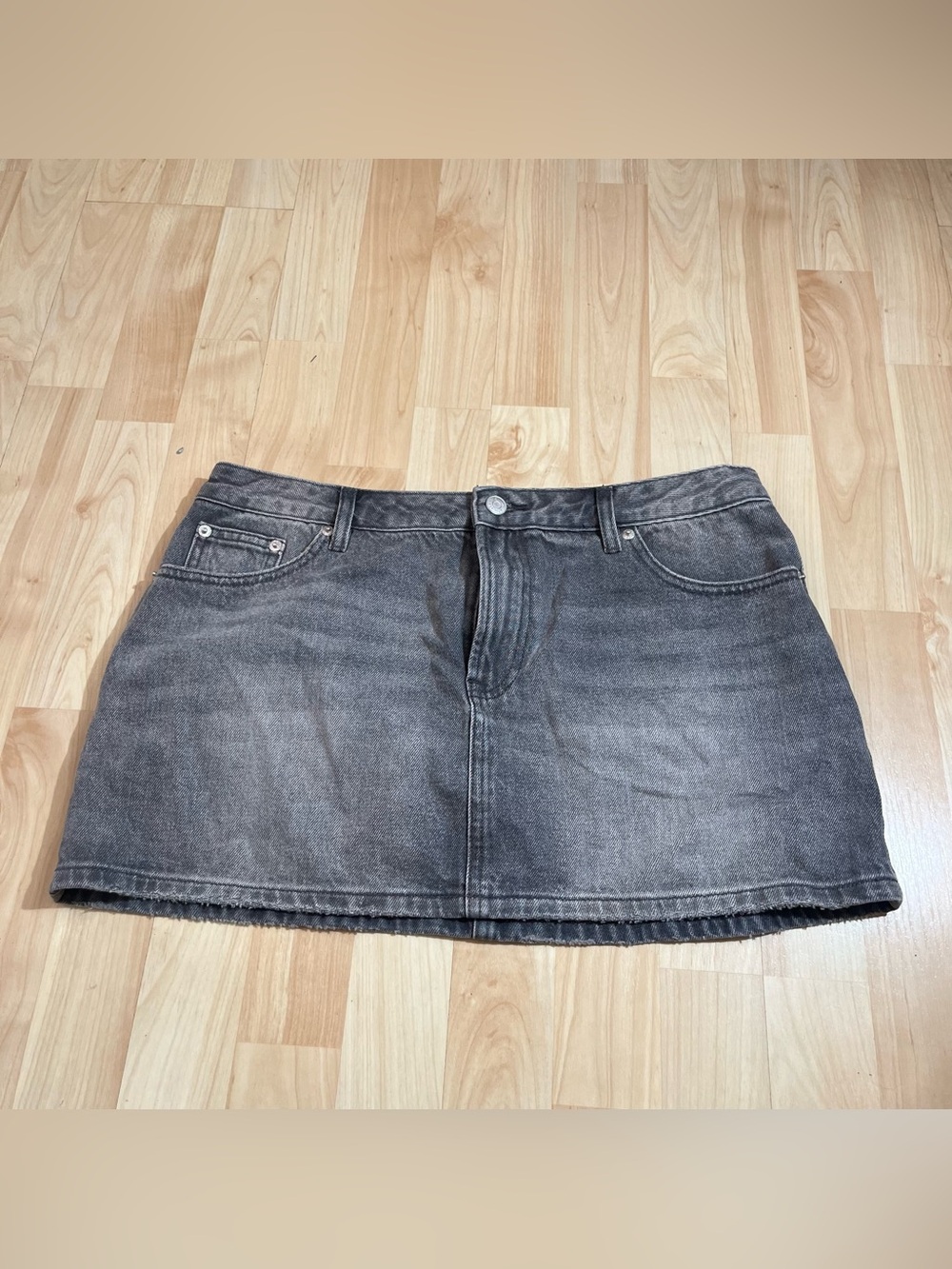 Glassons Denim Grey Low Rise Skirt Size 12